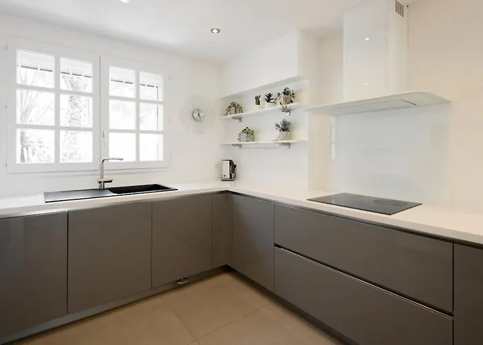 Halo Lagoon Pool And Breathtaking Views 아그