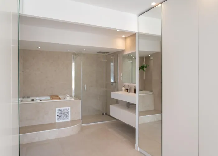 Halo Lagoon Pool & Exclusive Seaside Getaway * Agde