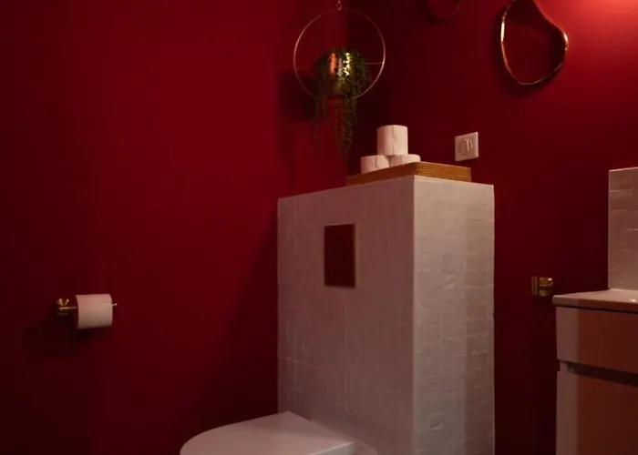 Halo Lagoon Pool & Exclusive Seaside Getaway Villa *