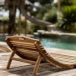 Halo Lagoon Pool & Exclusive Seaside Getaway * 아그