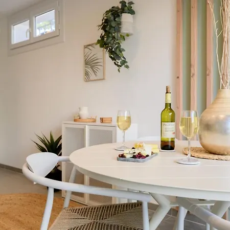 Halo Lagoon Pool & Exclusive Seaside Getaway Villa Agde