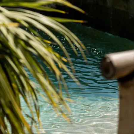 Villa Halo Lagoon Pool & Exclusive Seaside Getaway *