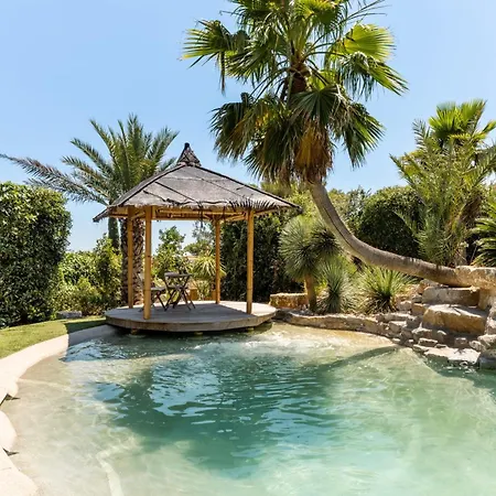 Halo Lagoon Pool & Exclusive Seaside Getaway וילה אגדה