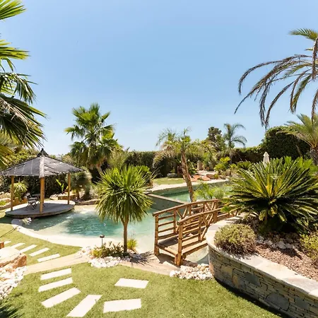 Halo Lagoon Pool & Exclusive Seaside Getaway וילה אגדה