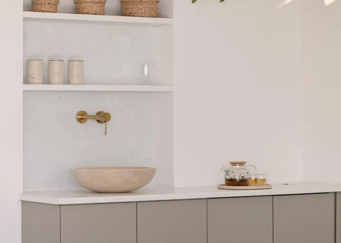 Halo Lagoon Pool & Exclusive Seaside Getaway