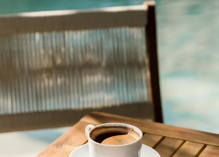 Villa Halo Lagoon Pool & Exclusive Seaside Getaway