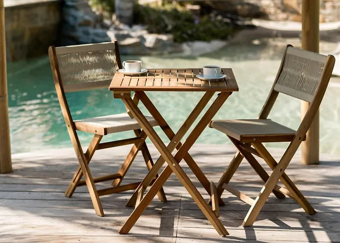 Halo Lagoon Pool & Exclusive Seaside Getaway Villa *